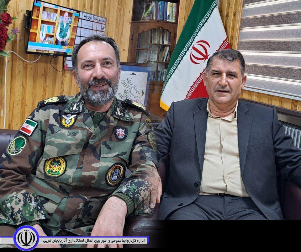 🔹دیدار امیر شفیعی فرمانده شمالغرب ارتش جمهوری اسلامی ایران با سید علی ترابی فرماندار شهرستان اشنویه و حاج ماموستا عباس رسولی امام جمعه شهرستان