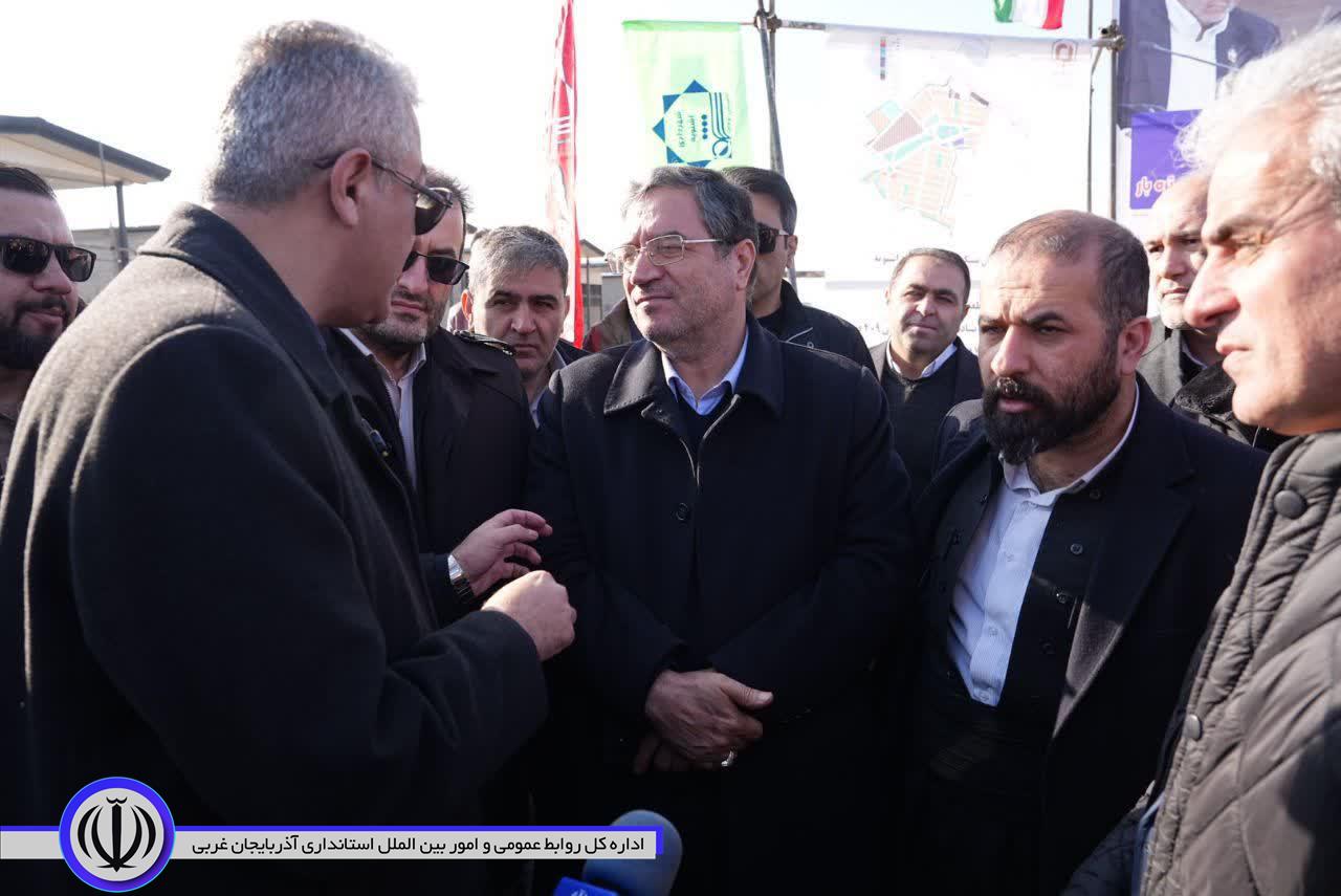 بازدید استاندار آذربایجان‌غربی از روند اجرای طرح نهضت ملی مسکن در شهرستان اشنویه