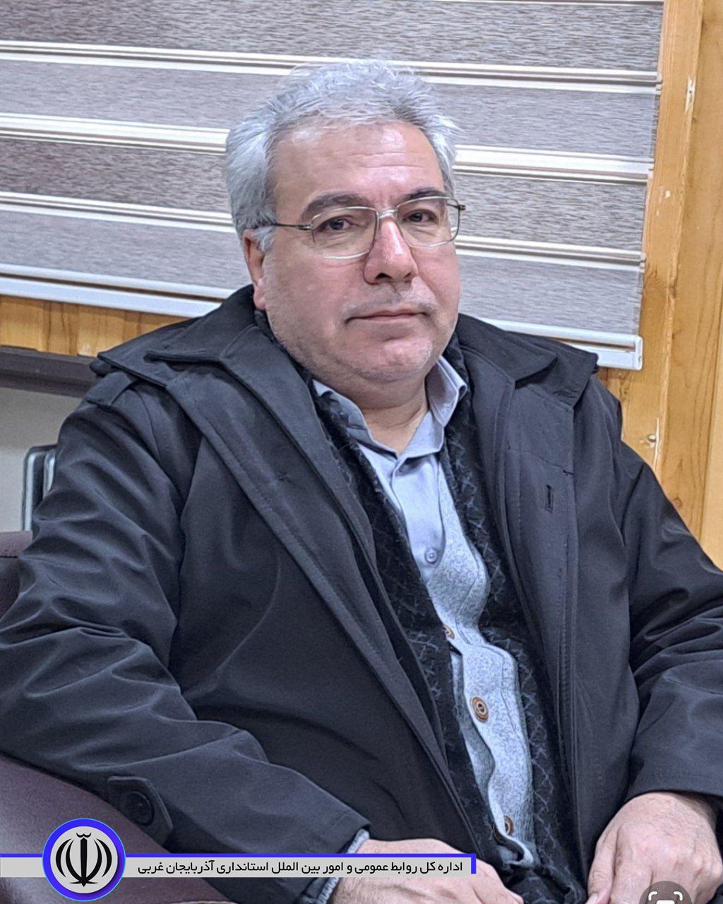 🔹حضور مهدوی سرپرست معاونت سیاسی و اجتماعی استانداری آذربایجان‌غربی بهمراه عباسی سرپرست دفتر امور سیاسی، انتخابات  و تقسیمات کشوری استانداری  در فرمانداری اشنویه و بازدید از واحدهای اداری