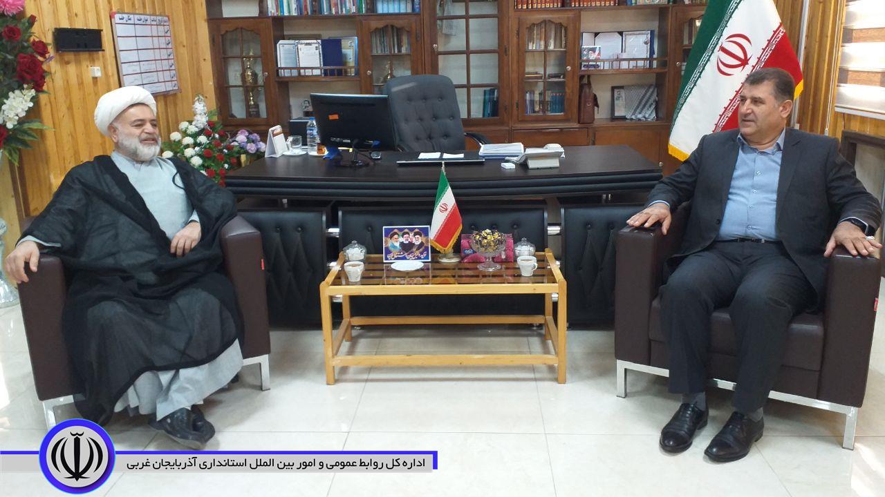 دیدار مشاور استاندار و مسئول هماهنگی امور ایثارگران استان با فرماندار اشنویه
