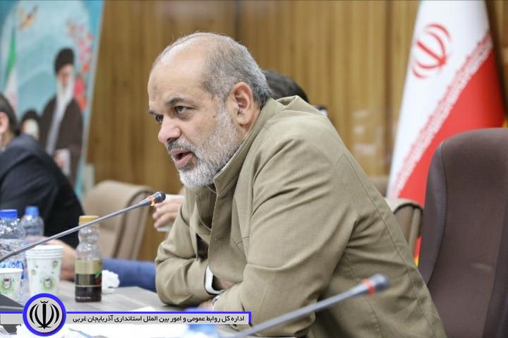 وزیر کشور: آواربرداری مناطق زلزله‌زده خوی به سرعت قابل انجام است/ ساخت و سازها سریع شروع شود