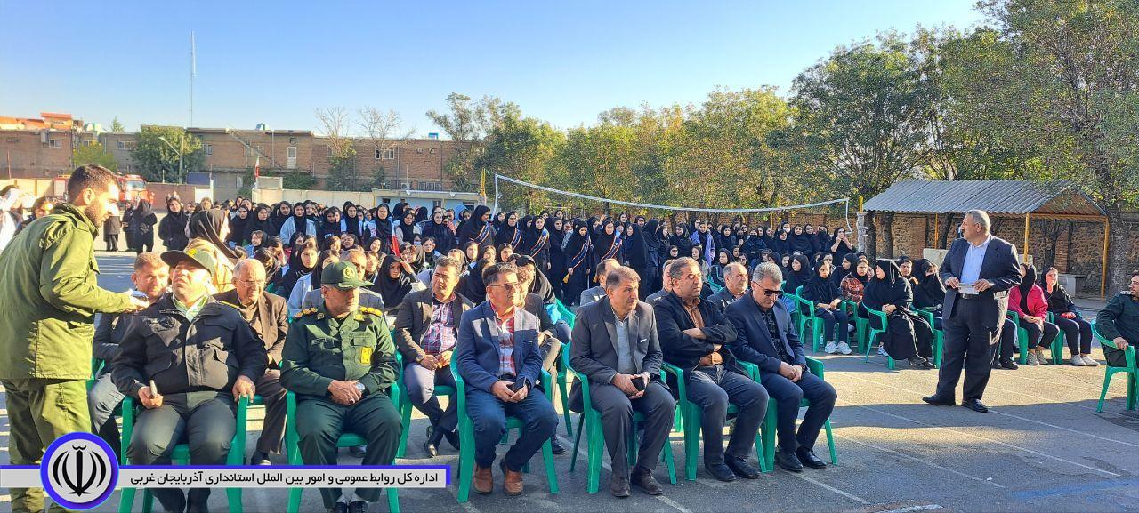 🔹آیین بزرگداشت هفته بسیج دانش آموزی و هفته پدافند غیرعامل با حضور سید علی ترابی فرماندار شهرستان اشنویه