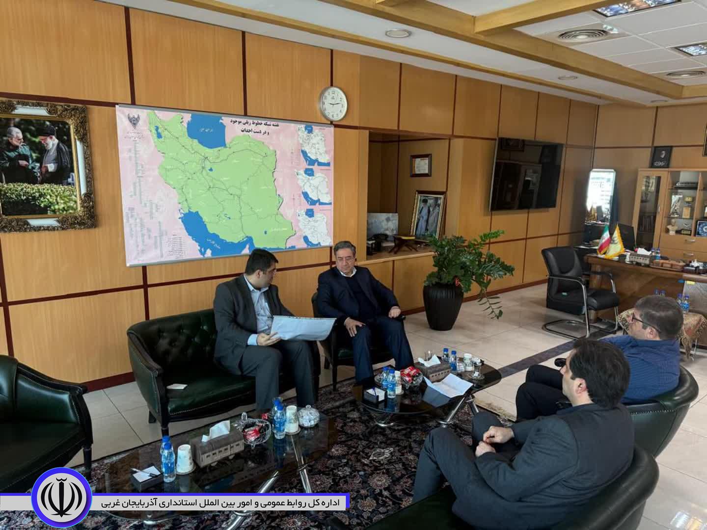 برگزاری نشست مشترک استاندار آذربایجان‌غربی با مدیرعامل راه‌آهن ایران