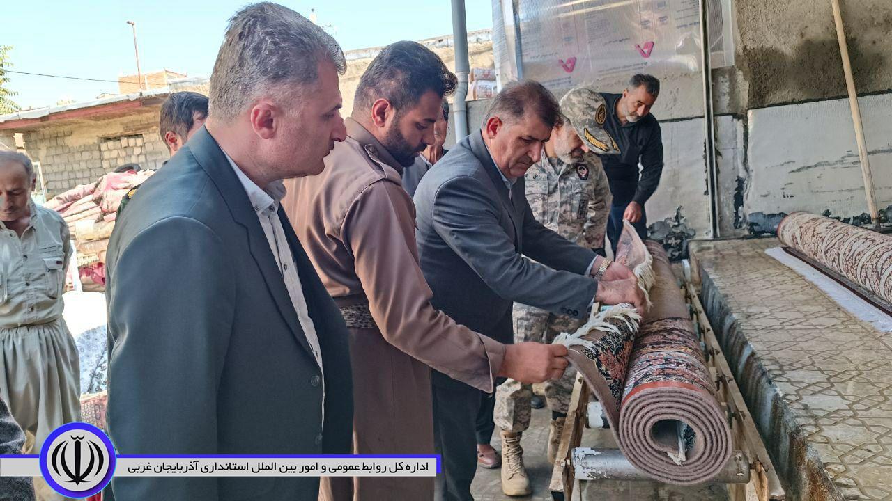 بازدید فرماندار از کارگاه قالیشویی نالوس