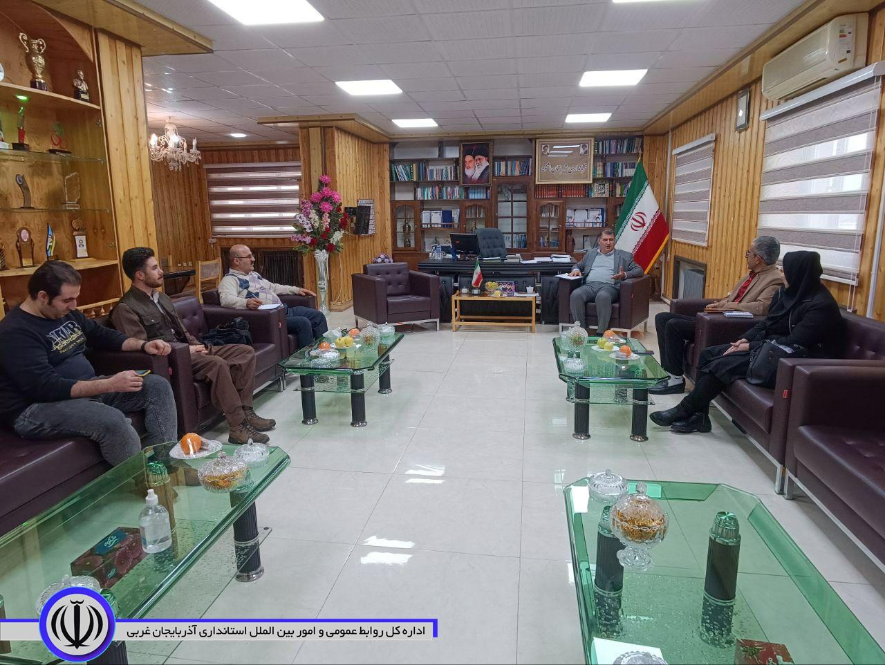 نشست فرماندار با اصحاب رسانه و فعالان فضای مجازی شهرستان