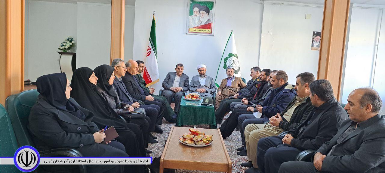چهارمین جلسه شورای فرهنگ عمومی شهرستان با حضور فرماندار شهرستان در سالن جلسات مرکز اسلامی اشنویه برگزار شد