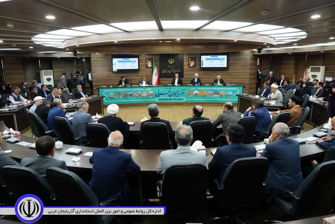 با حضور رئیس‌جمهور انجام شد؛ برگزاری نشست نهضت توسعه عدالت آموزشی با مشارکت مردم در آذربایجان‌غربی