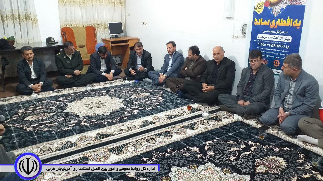 افطار فرماندار اشنویه همراه با ایتام