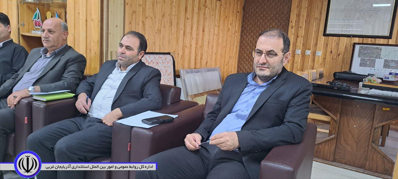 دیدار مدیر کل بنیاد مسکن انقلاب اسلامی استان آذربایجانغربی با سرپرست فرمانداری اشنویه