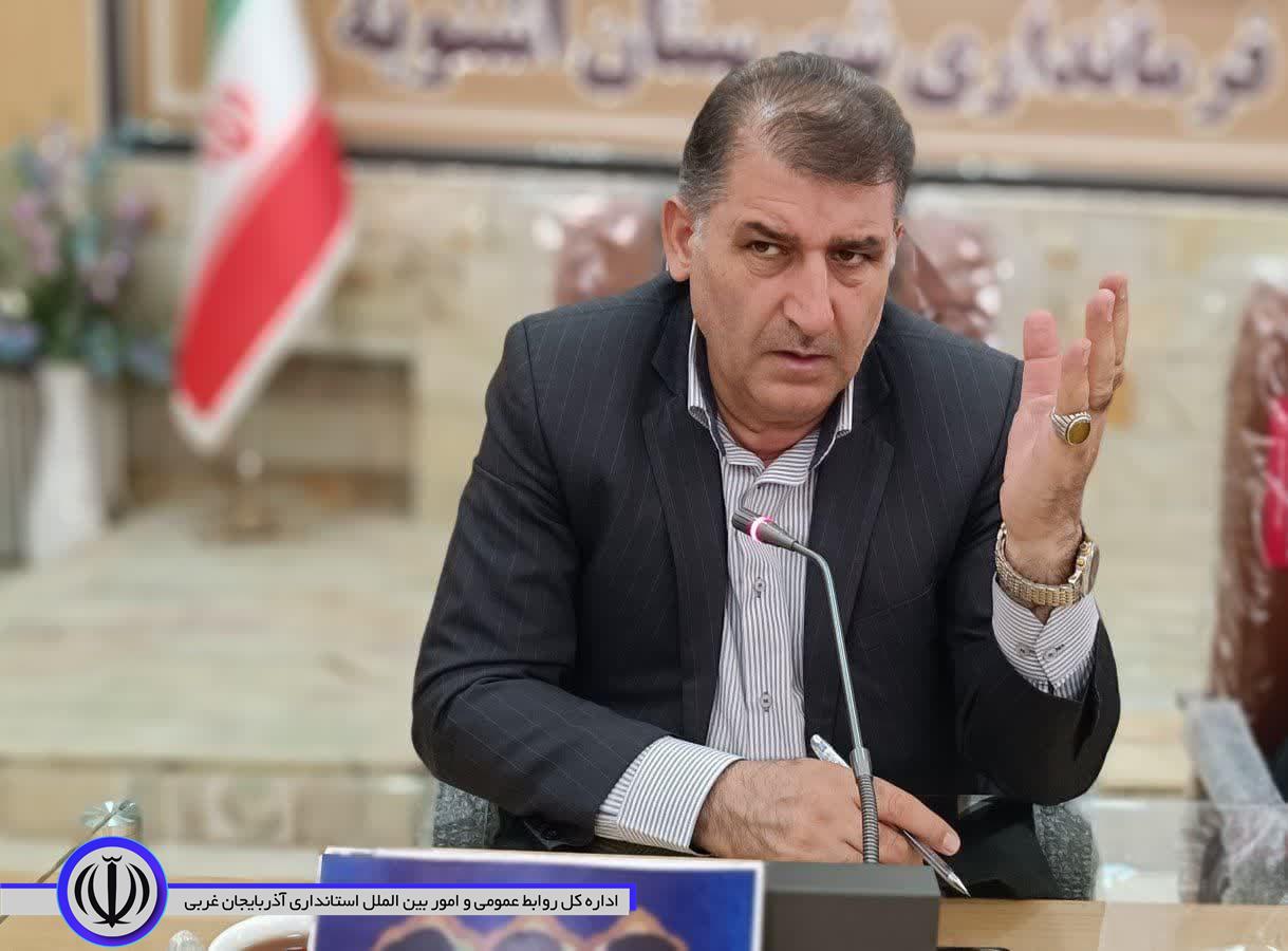 جلسه برنامه ریزی ستاد خدمات سفر به ریاست سید علی ترابی فرماندار شهرستان اشنویه
