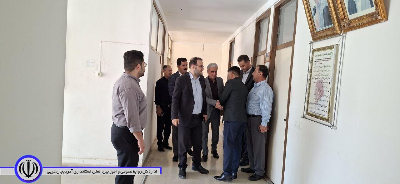 بازدید فرماندار شهرستان اشنویه از ادارات جهاد کشاورزی و شبکه بهداشت و درمان
