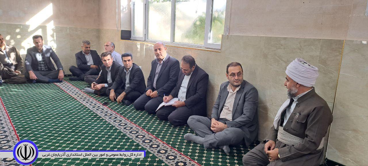 اشنویه - سرپرست فرمانداری اشنویه گفت: دولت چهاردهم مصمم به تسریع در رفع مشکلات مردم روستاها ست