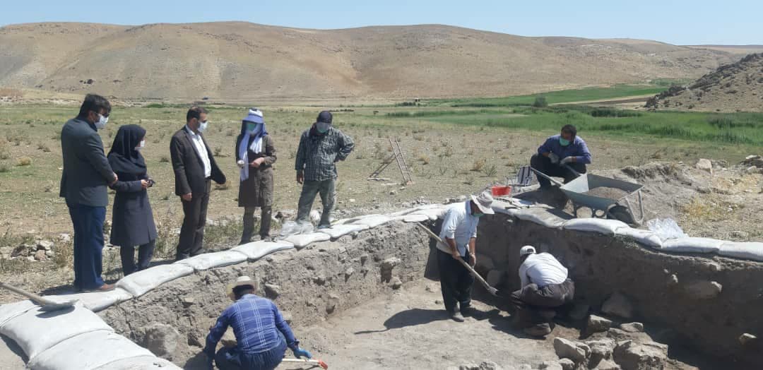 بازدید فرماندار اشنویه از عملیات کاوش نجاتبخشی سه محوطه تاریخی اشنویه حوضه آبگیر سد چپرآباد
