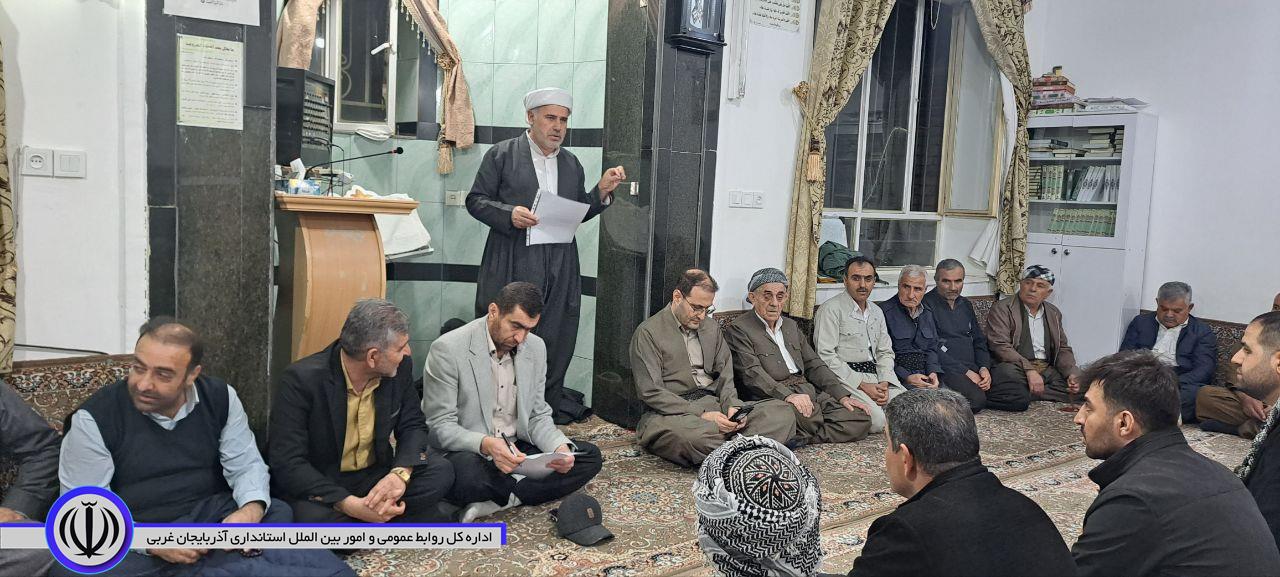 دیدار چهره به چهره فرماندار اشنویه با اهالی محله مسجد حضرت حمزه علیه السلام سید آباد