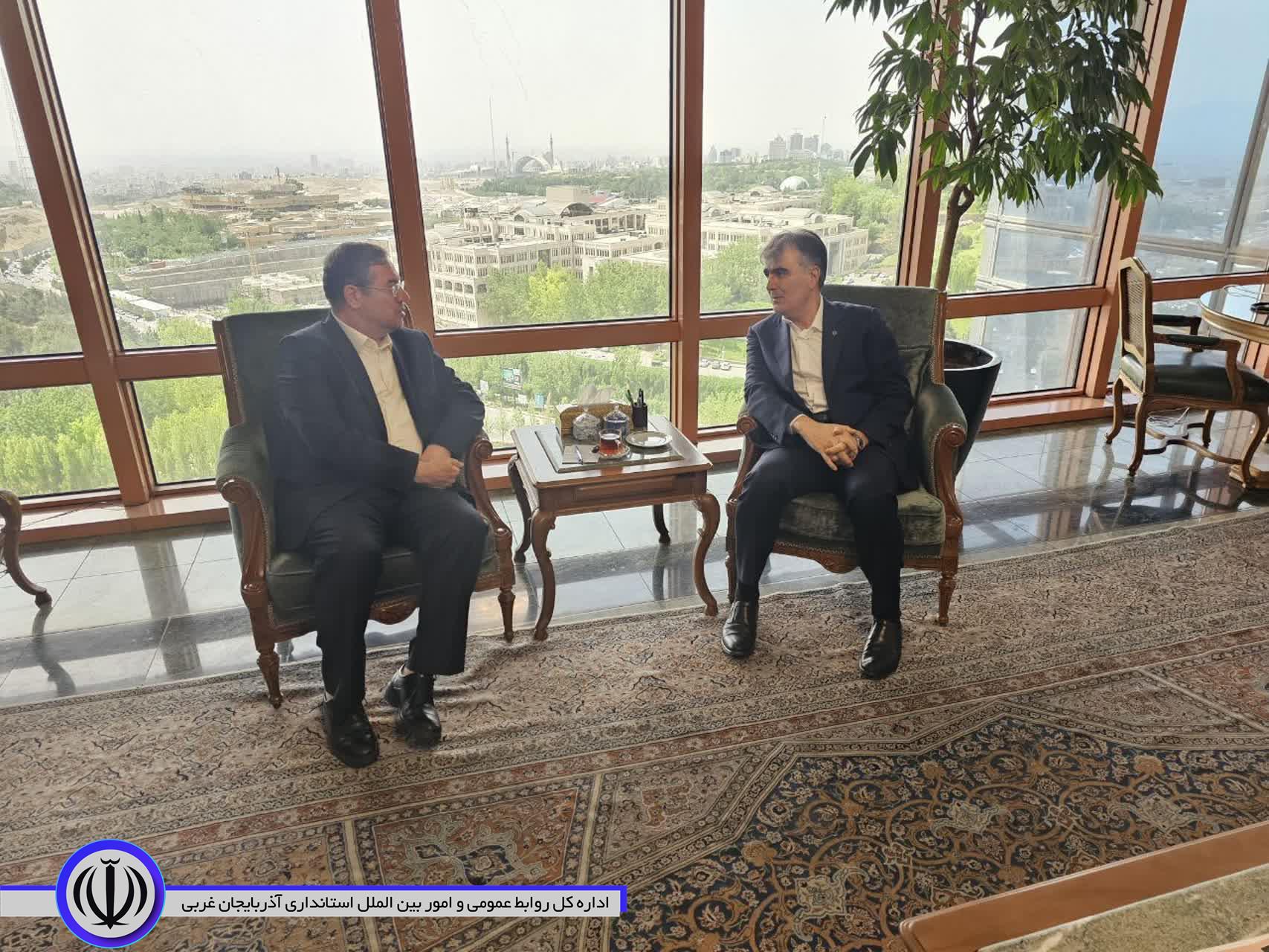 دیدار استاندار آذربایجان‌غربی با رئیس کل بانک مرکزی