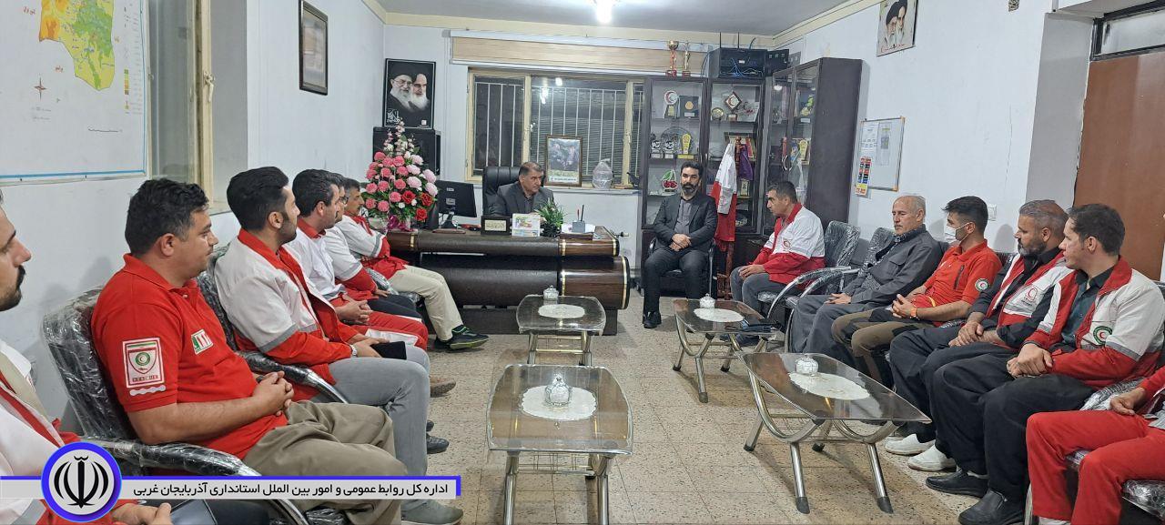 🔹بازدید سید علی ترابی فرماندار شهرستان اشنویه از جمعیت هلال احمر و قدردانی از زحمات رییس، کارکنان و  امدادگران هلال احمر شهرستان در راستای آمادگی و تمهیدات لازم  مدیریت بحران