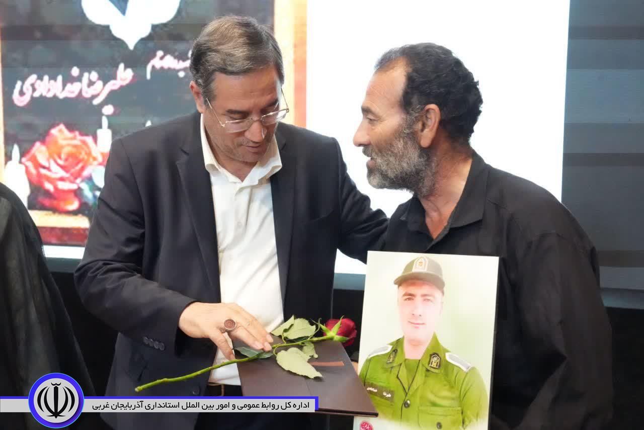 با حضور استاندار آذربایجانغربی انجام شد؛ برگزاری آیین تجلیل از قهرمانان جهانی و آسیایی آذربایجانغربی