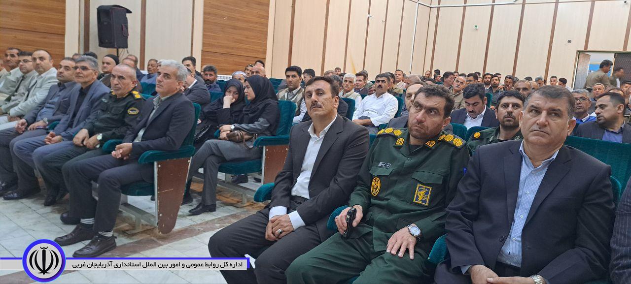 🔹فرماندار اشنویه گفت: شوراها در تحول دیپلماسی اقتصادی باید نقشآفرینی کنند و مطمئن هستیم این نهادها در این راستا اثرگذار است.