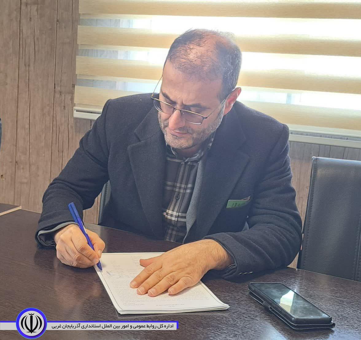 تحویل اسناد بخش اورژانس بیمارستان جدید با حضور فرماندار شهرستان و شرکت مشاور پیمانکار پروژه