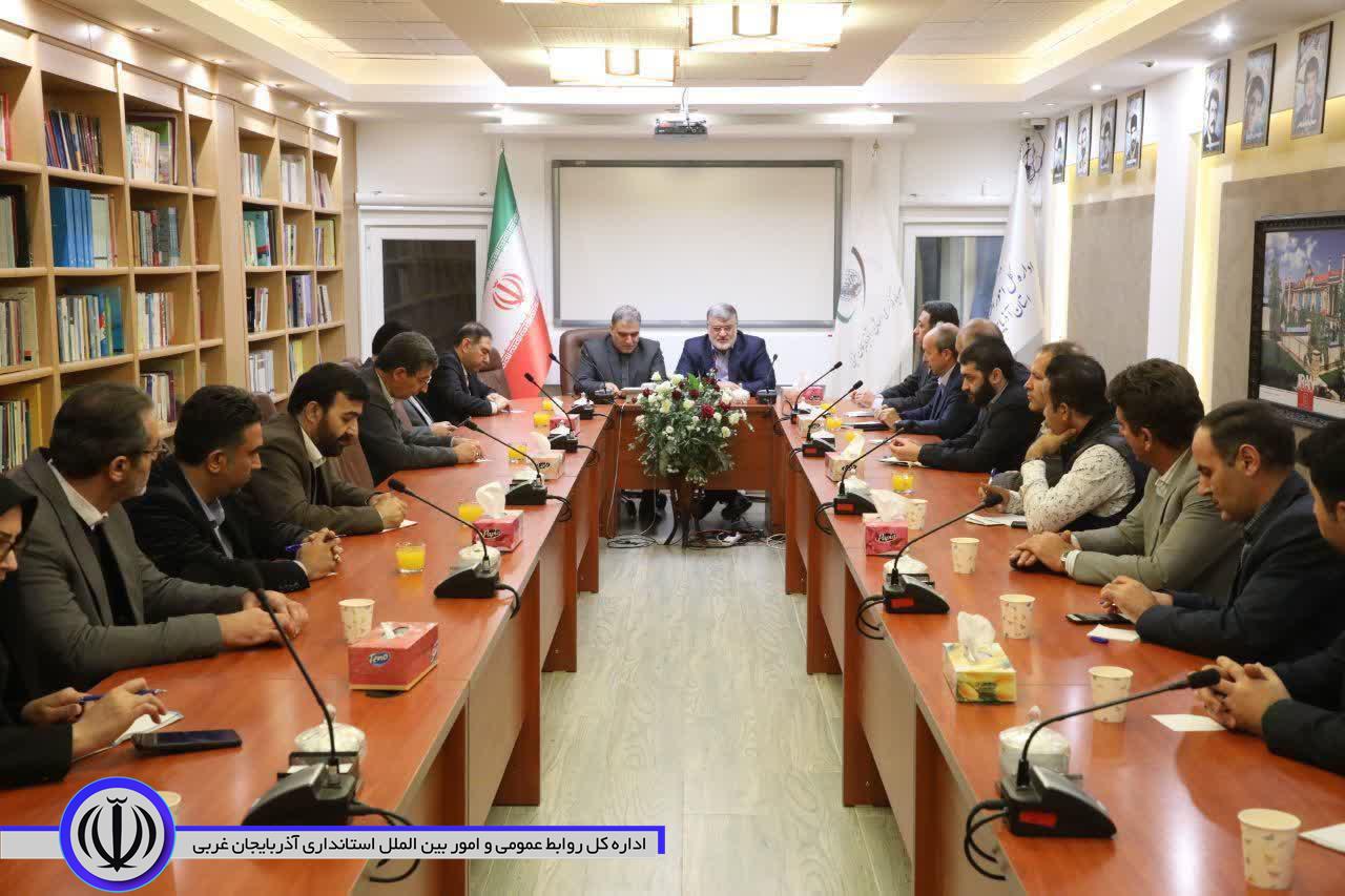اعتمادسازی نقش مهمی در تبدیل آذربایجان غربی به عنوان بهشت سرمایه گذاری دارد / سرعت در صدور مجوز نقش مهمی در جذب سرمایه گذاران دارد