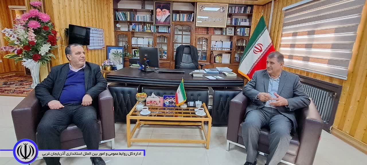 دیدار میرزایی مدیر کل دفتر بازرسی استانداری و رئیس هیات بازرسی انتخابات استان با سید علی ترابی فرماندار شهرستان اشنویه و بررسی روند برگزاری انتخابات شهرستان