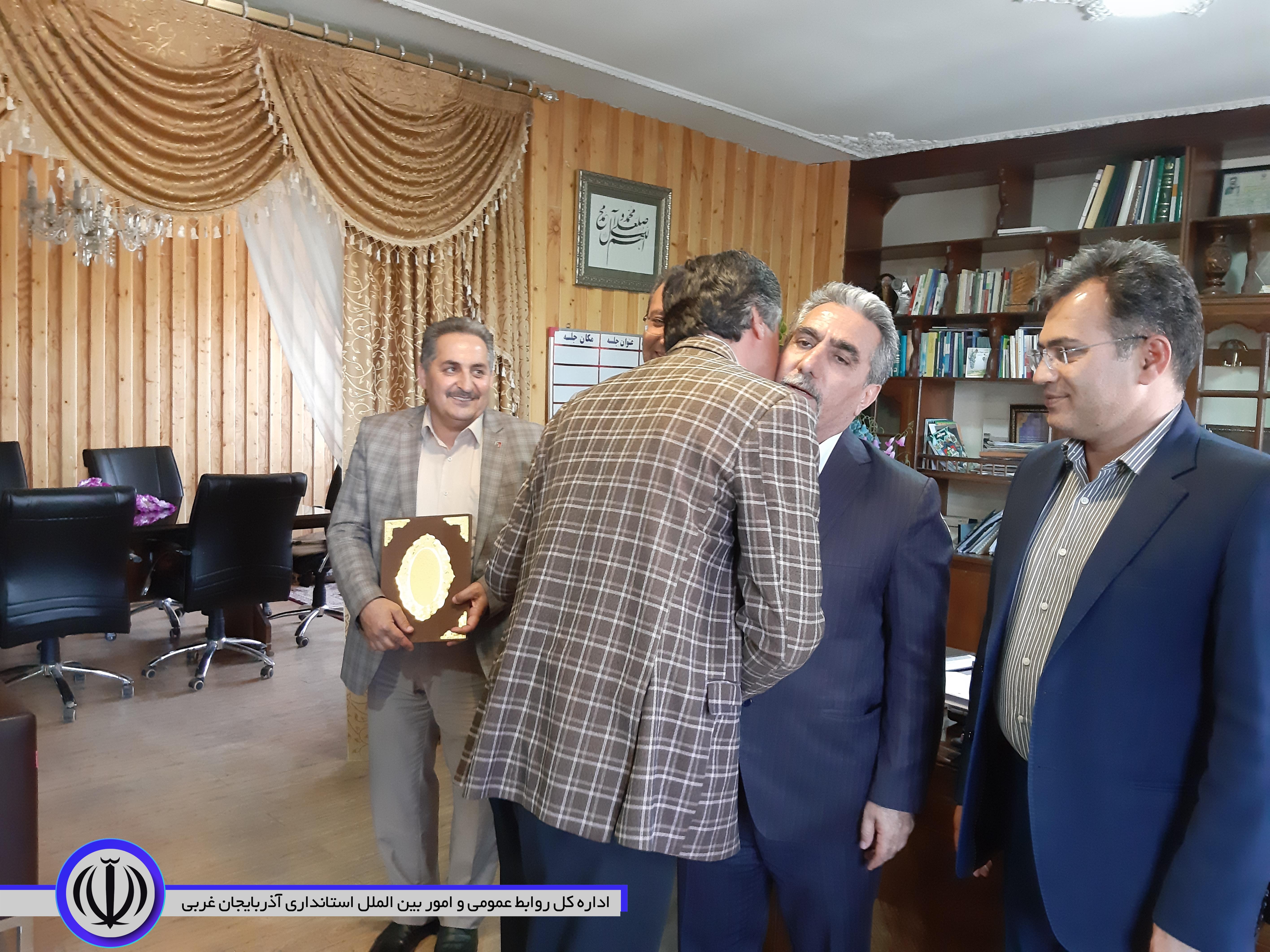 جلسه تودیع و معارفه رئیس اداره راهداری و حمل و نقل و جاده ای اشنویه   @oshnavi
