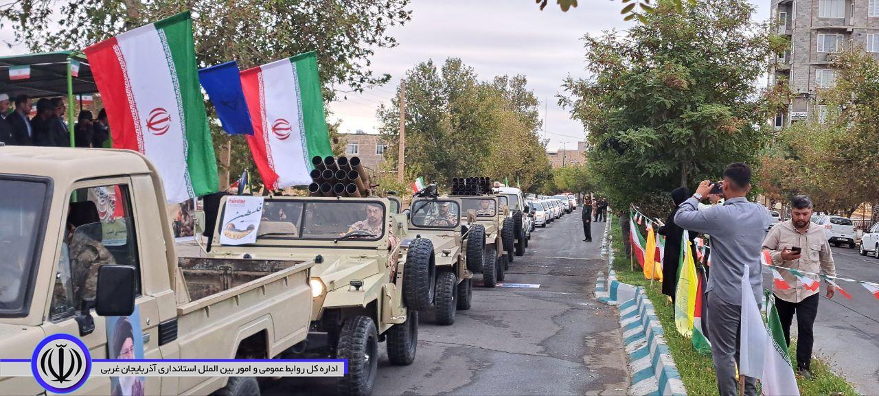 برگزاری رژه نمادین خودرویی و موتوری نیروهای مسلح  بمناسبت هفته دفاع مقدس