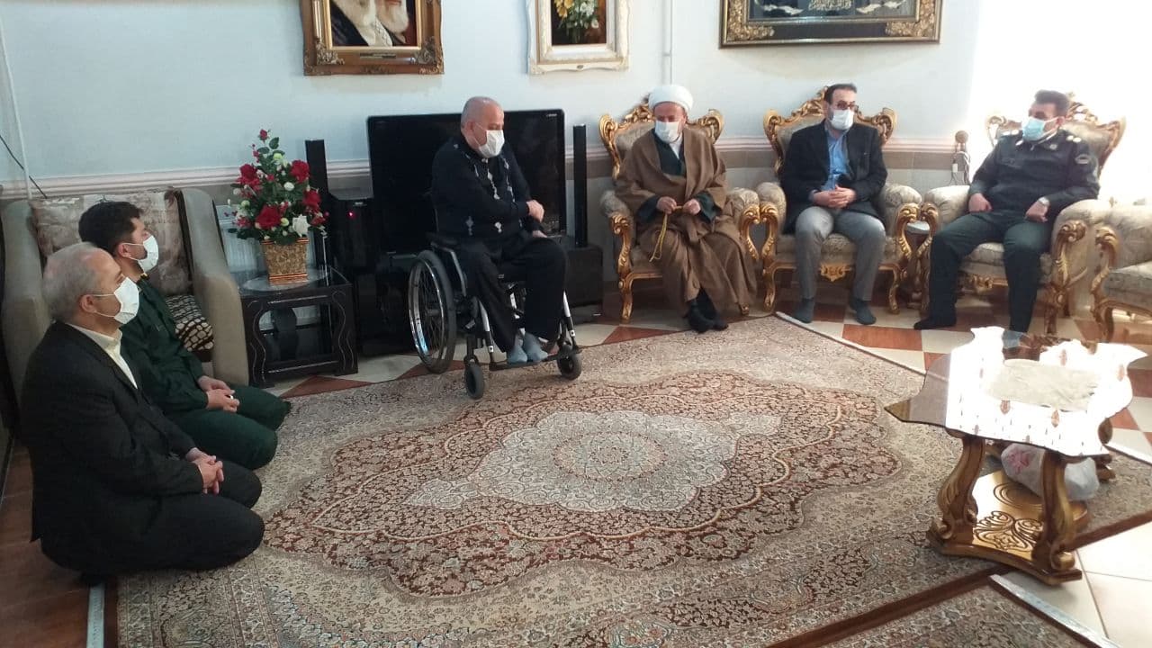 دیدار فرماندار اشنویه با دو جانباز سرافراز و خانواده شهید مدافع سلامت اشنویه