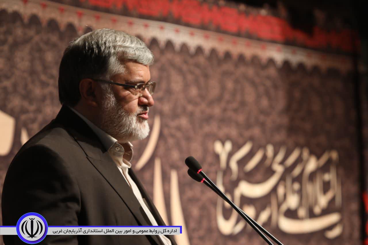 بازگشایی مرز تمرچین جلوه ای زیبا از وحدت اقوام و مذاهب مختلف منطقه بود / پیگیر بازگشایی مرز کیله سردشت هستیم