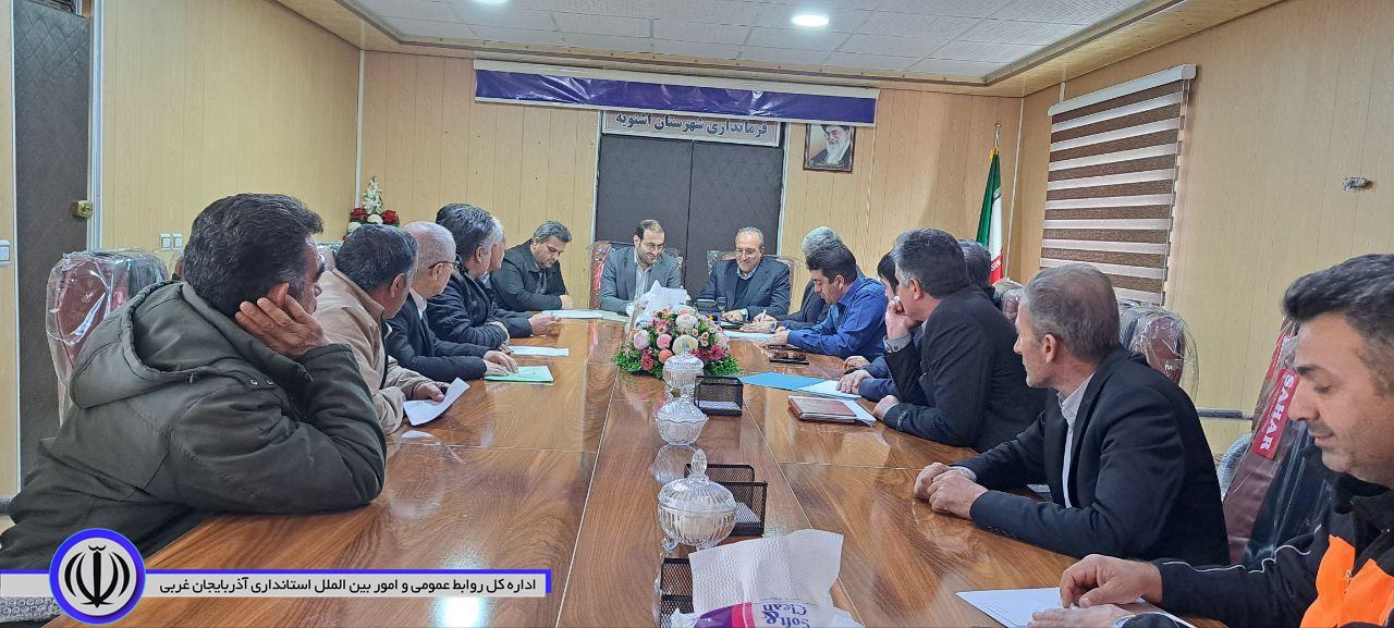 🔹میز ارتباطات مردمی سرپرست فرمانداری اشنویه و مدیر کل راهداری و حمل و نقل جاده ای استان با موضوع پیگیری مشکلات حوزه راهداری
