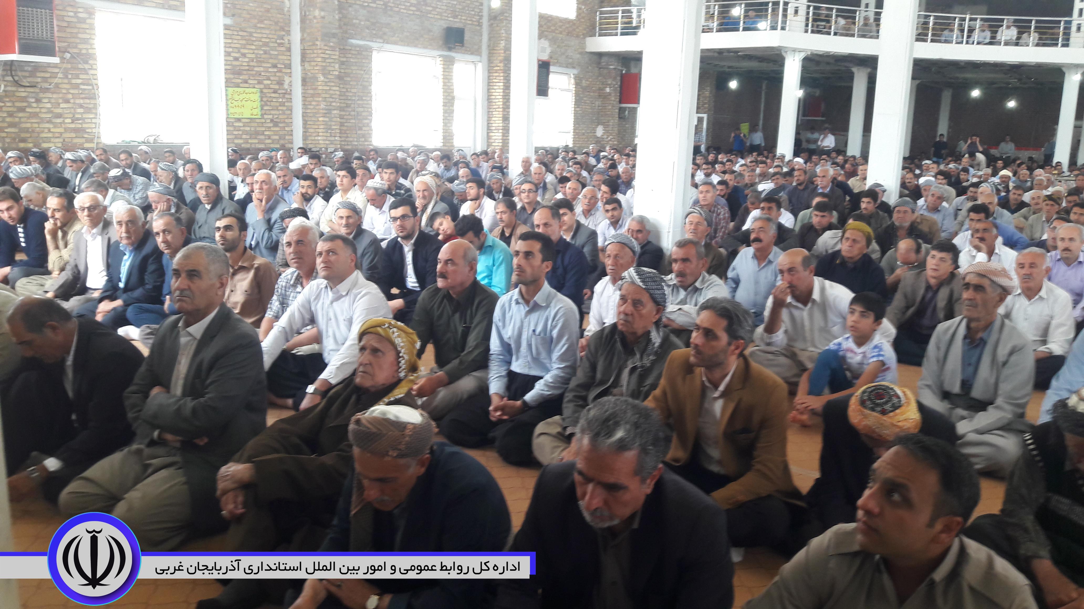 حضور فرماندار اشنویه در نماز جمعه امروز اشنویه