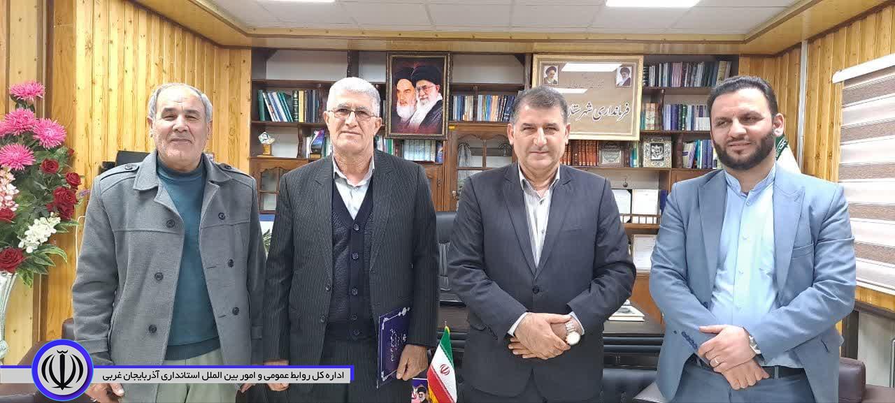 گزارش تصویری تجلیل فرماندار شهرستان اشنویه از هیأت اجرایی و نظارت انتخابات 11 اسفند ماه