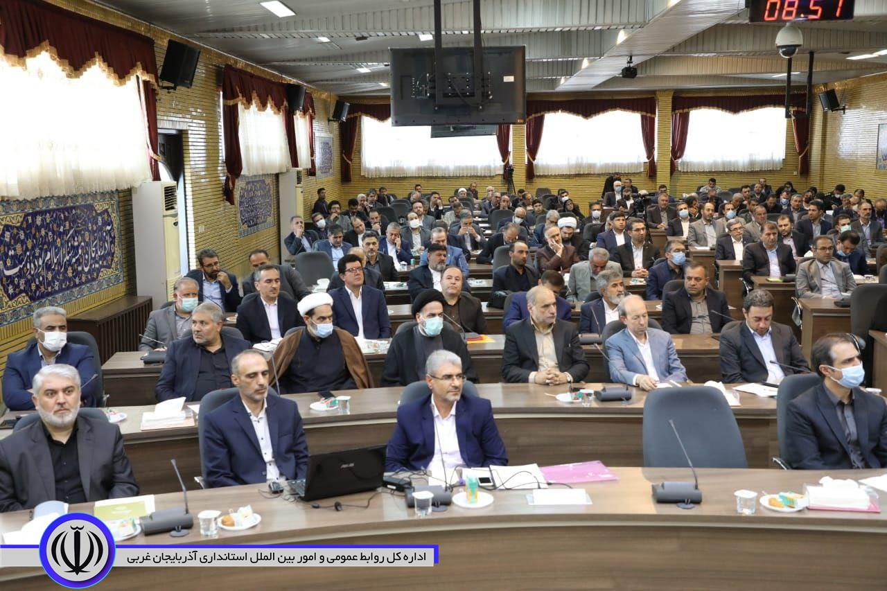 آلبوم تصویری / برگزاری جلسه شورای اداری استان به ریاست استاندار آذربایجان‌غربی