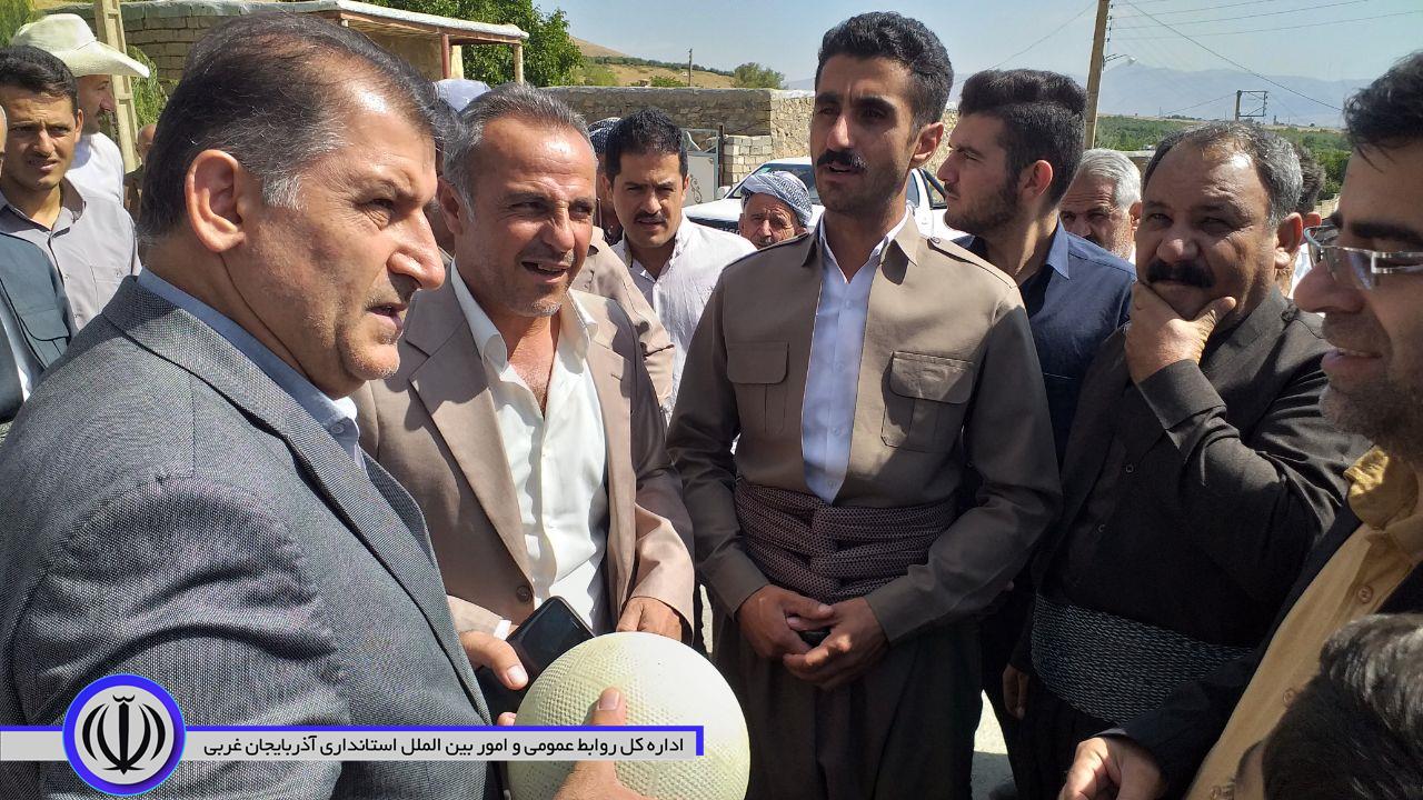 بازدید فرماندار از روستای بیمضرته