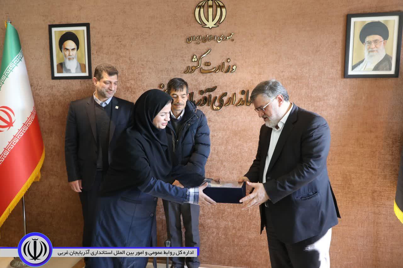 آلبوم تصویری / دیدار مدیر و فعالان حوزه گردشگری و صنایع دستی استان با استاندار آذربایجان‌غربی