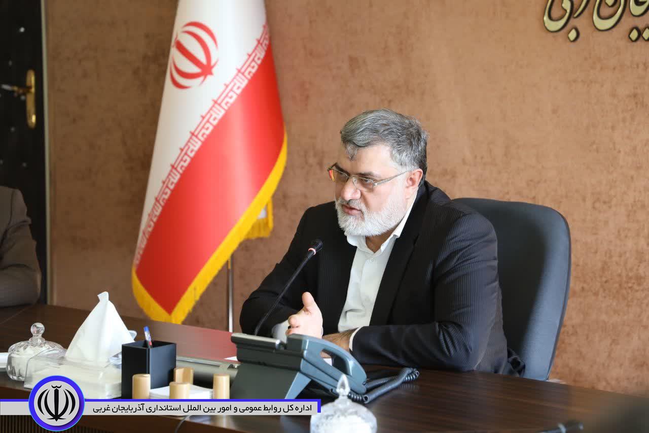 آلبوم تصویری / دیدار مدیر و فعالان حوزه گردشگری و صنایع دستی استان با استاندار آذربایجان‌غربی