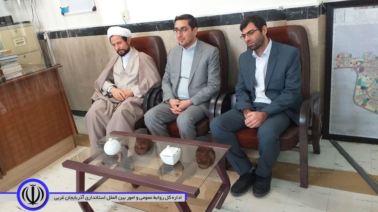 دیدار فرماندار شهرستان بهمراه مدیرکل حفاظت محیط زیست استان با رئیس دادگستری و دادستان اشنویه