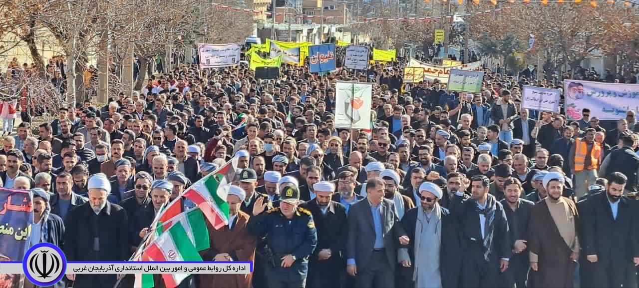 حضور باشکوه مردم شریف اشنویه در راهپیمایی 22 بهمن