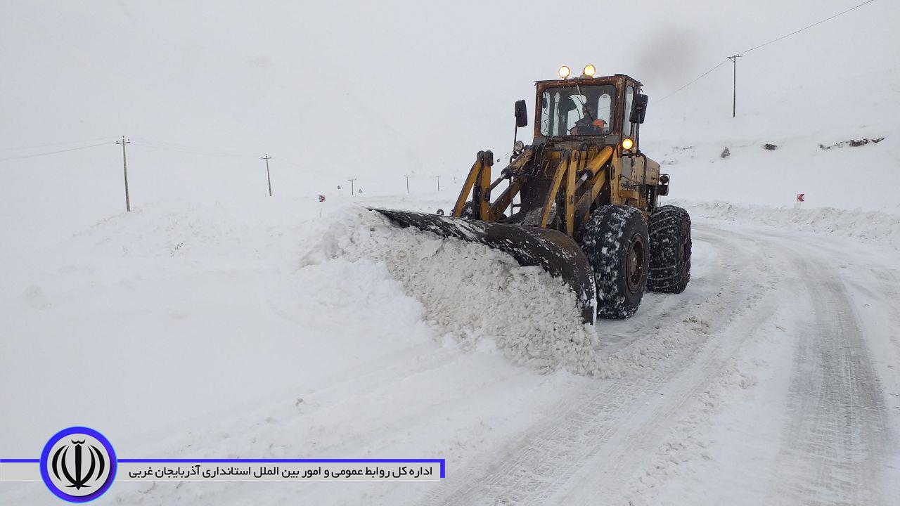 بازدید فرماندار اشنویه از بازگشایی راه های روستایی شهرستان