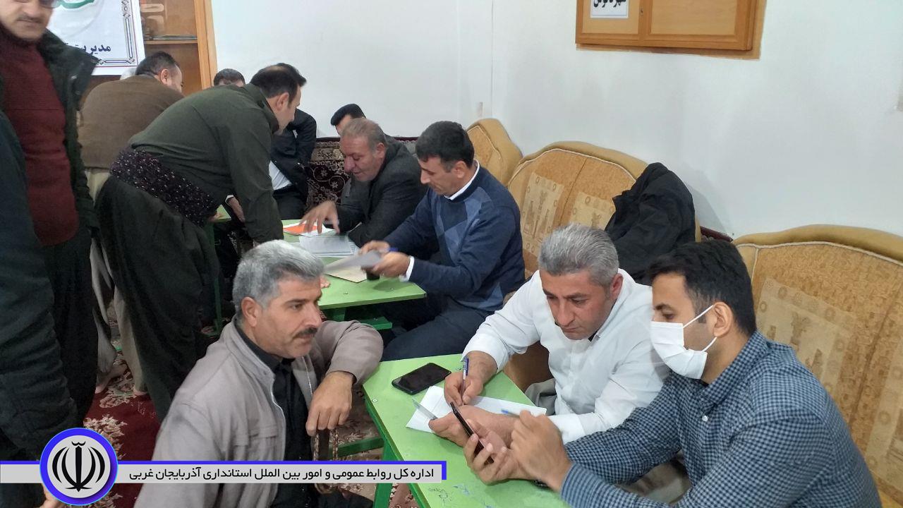 میز ارتباطات مردمی در نماز جمعه شهر نالوس