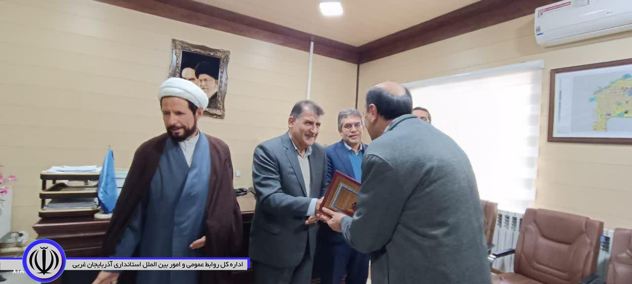 آیین معارفه رئیس پزشکی قانونی اشنویه برگزار گردید
