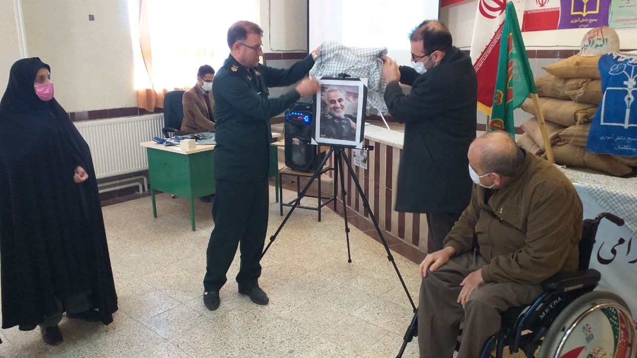 برگزاری مراسم بزرگداشت کاروان های اعزام راهیان نور بصورت ویدئو کنفرانس با حضور "دکتر مام عزیزی" فرماندار اشنویه