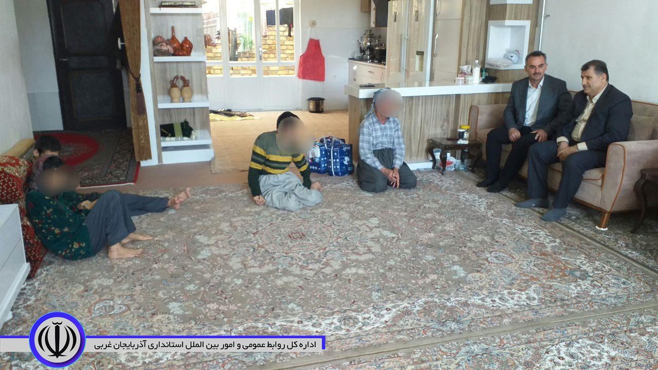 دیدار فرماندار با خانواده های مددجوی کمیته امداد و بهزیستی