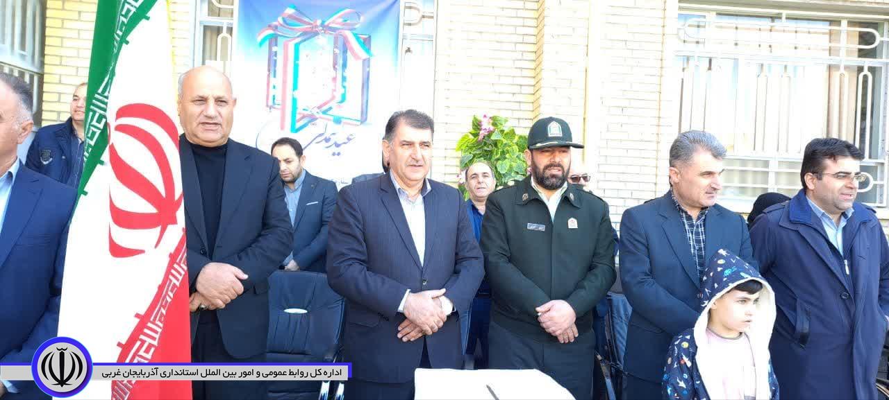 آیین جشن نیکوکاری درمدارس اشنویه برگزار گردید