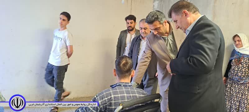 اهدای ویلچر برقی به ارزش 150 میلیون تومان بمناسبت ماه مبارک رمضان به مدد جوی بهزیستی