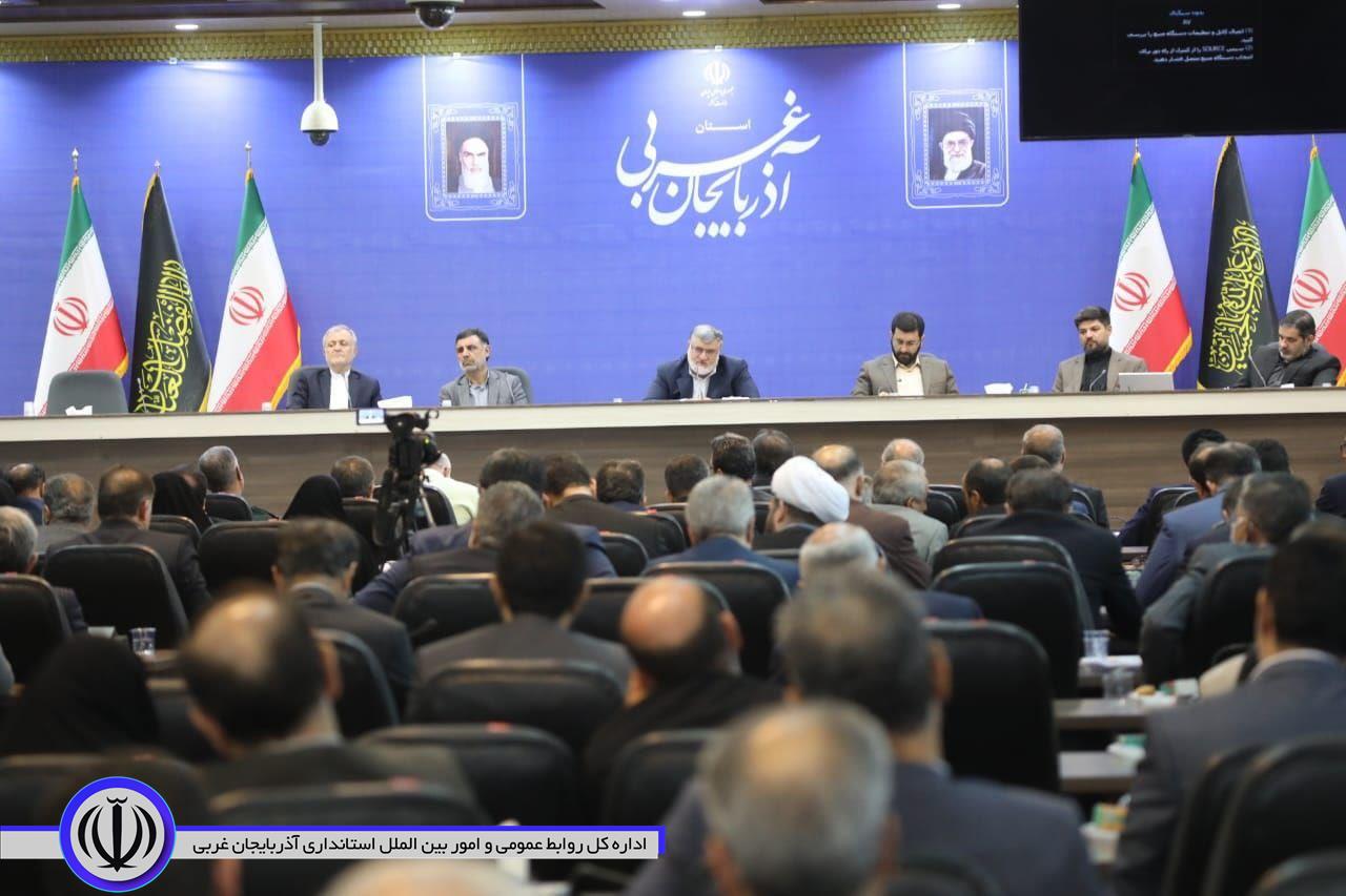 آلبوم تصویری / برگزاری جلسه شورای اداری استان به ریاست استاندار آذربایجان‌غربی