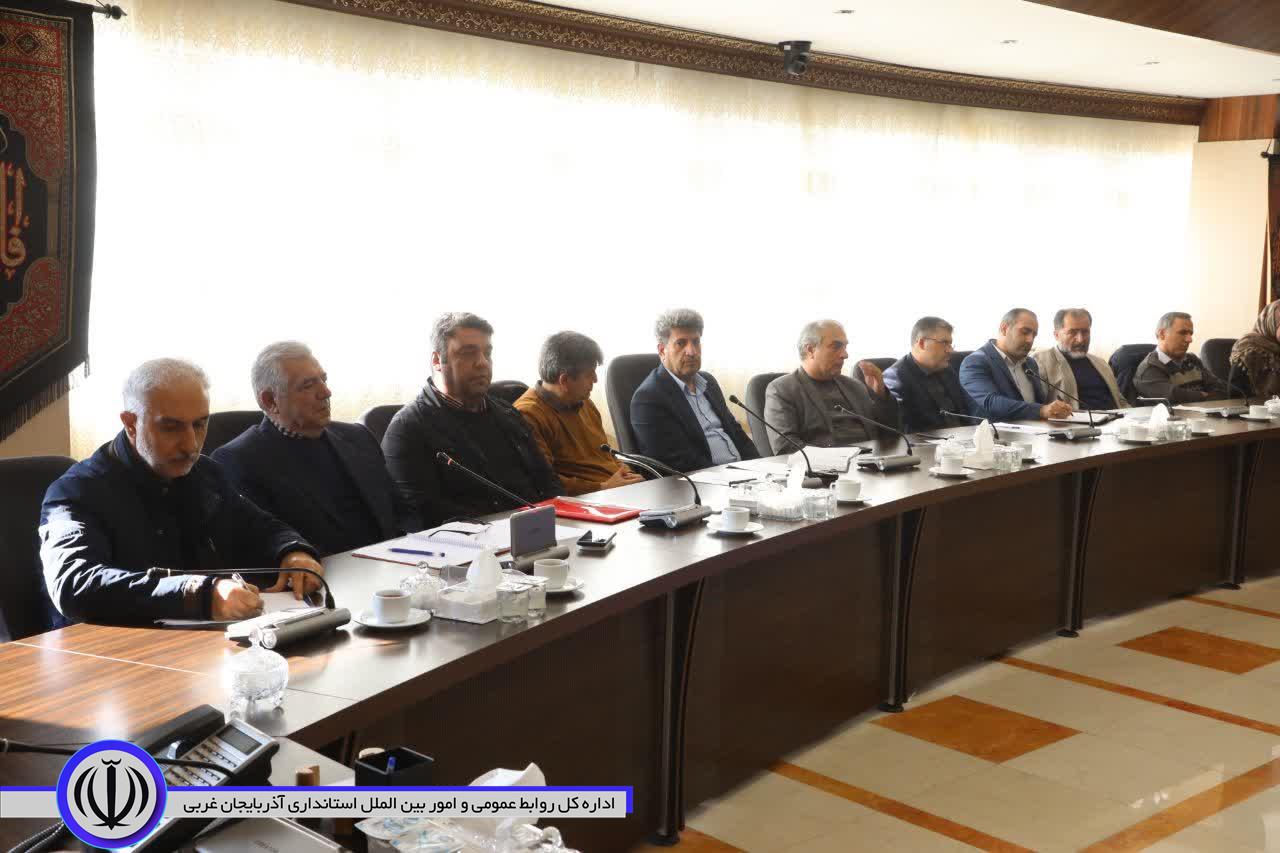 آلبوم تصویری / دیدار مدیر و فعالان حوزه گردشگری و صنایع دستی استان با استاندار آذربایجان‌غربی