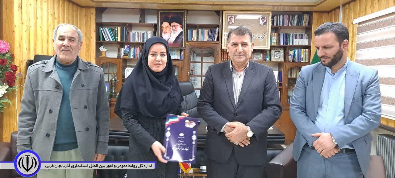 گزارش تصویری تجلیل فرماندار شهرستان اشنویه از هیأت اجرایی و نظارت انتخابات 11 اسفند ماه